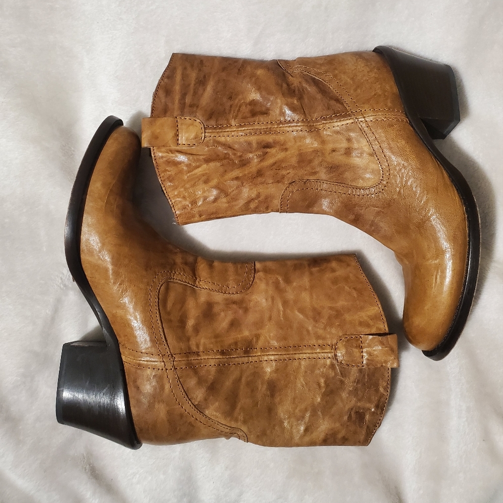 Vero Cuoio Cowboy Boots